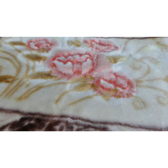 Vintage Plush Roses Pillow Sham Crochet Fringe Edge Heavy Pink Floral Queen - Picture 6 of 9